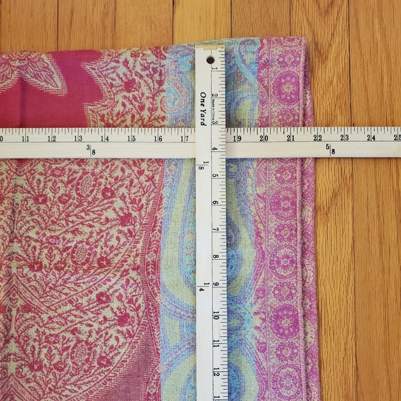 Collection Eighteen Pastel Reversible Large Scarf Wrap - Picture 10 of 13